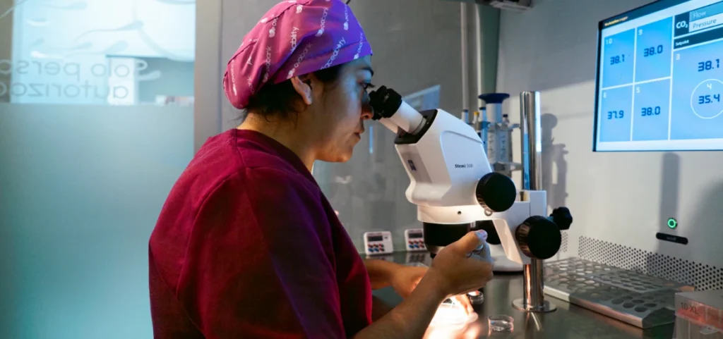 Así se trabaja en un laboratorio de clonación animal